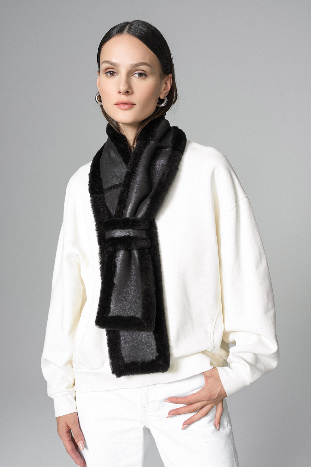 Shearling scarf 960 negru (1)