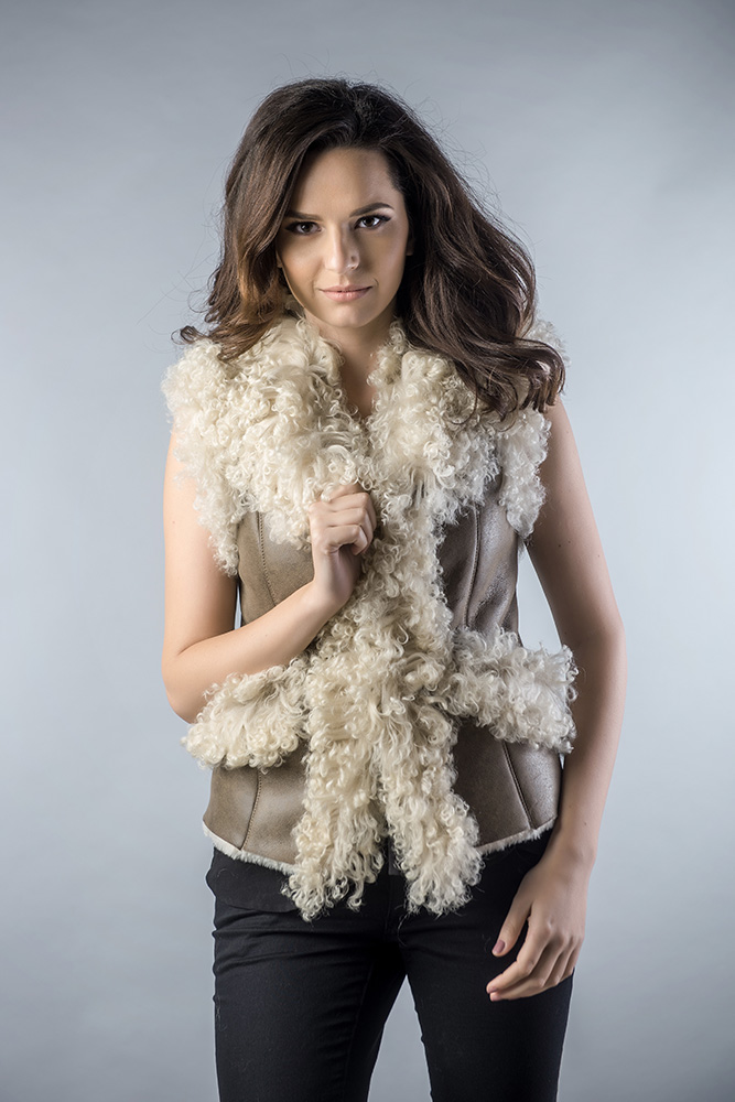 Fur Vest 425 Taupe 2