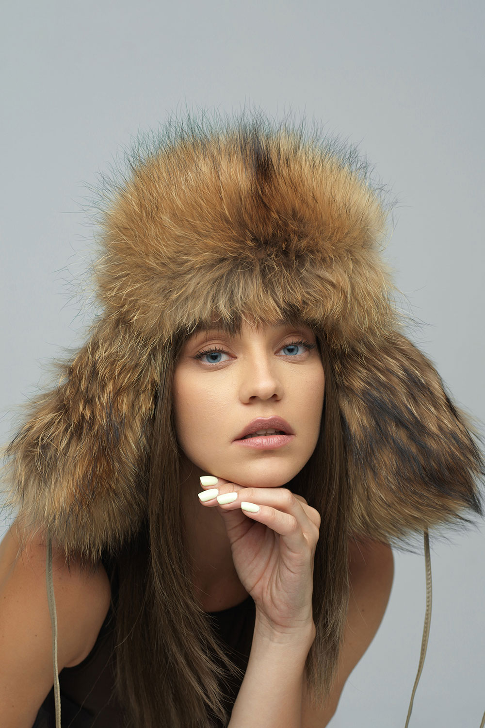 Mink and polar fox fur hat 536 taupe 1
