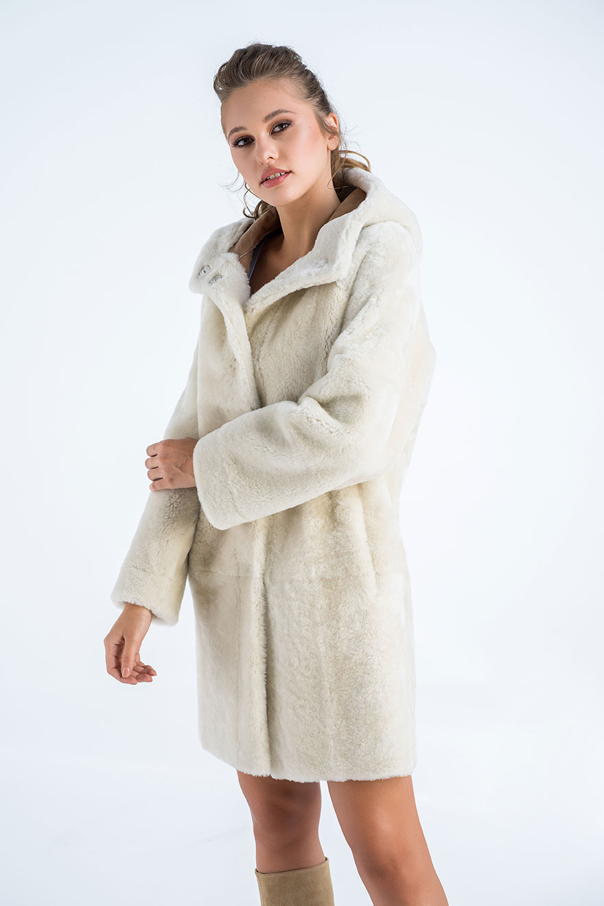 Sheepskin coat 2021 G cream 6